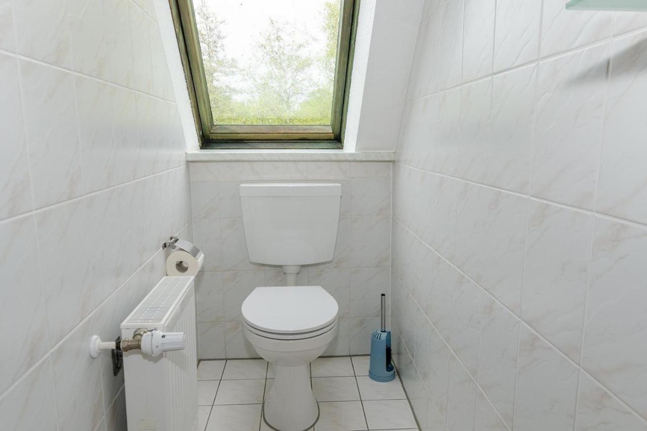 Ferienwohnung-Auf-Ruegen-Fuer-3-Erwachsene-Und-1-Kind-In-Schaprode-Zi6 Zewnętrze zdjęcie